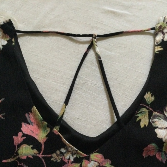 Fun Flowy Floral Dress, Strappy Low Back, Amazing Bell Sleeves, MTS Size S, Boho - Picture 5 of 15